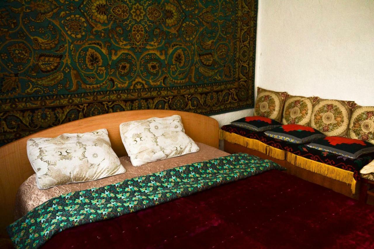Guesthouse Bermet Tong Esterno foto