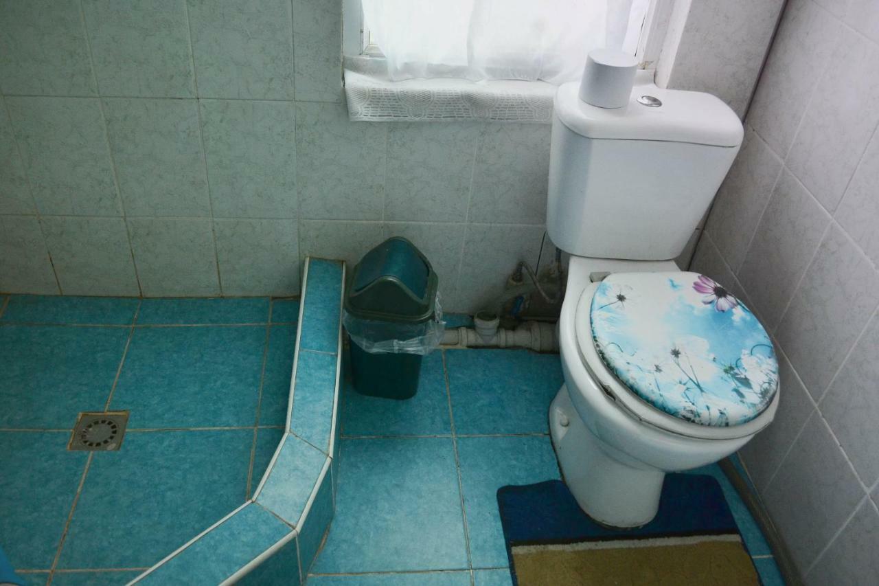 Guesthouse Bermet Tong Esterno foto