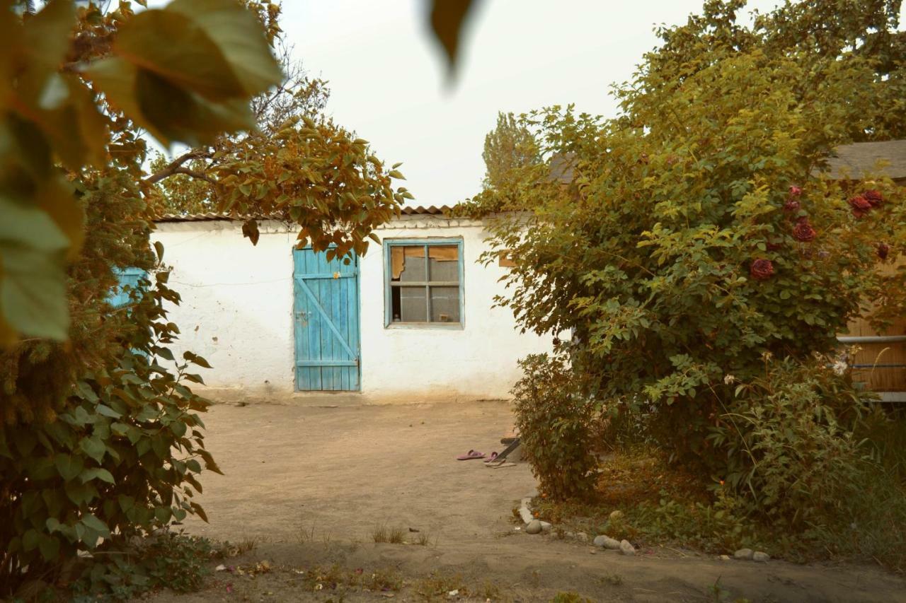Guesthouse Bermet Tong Esterno foto